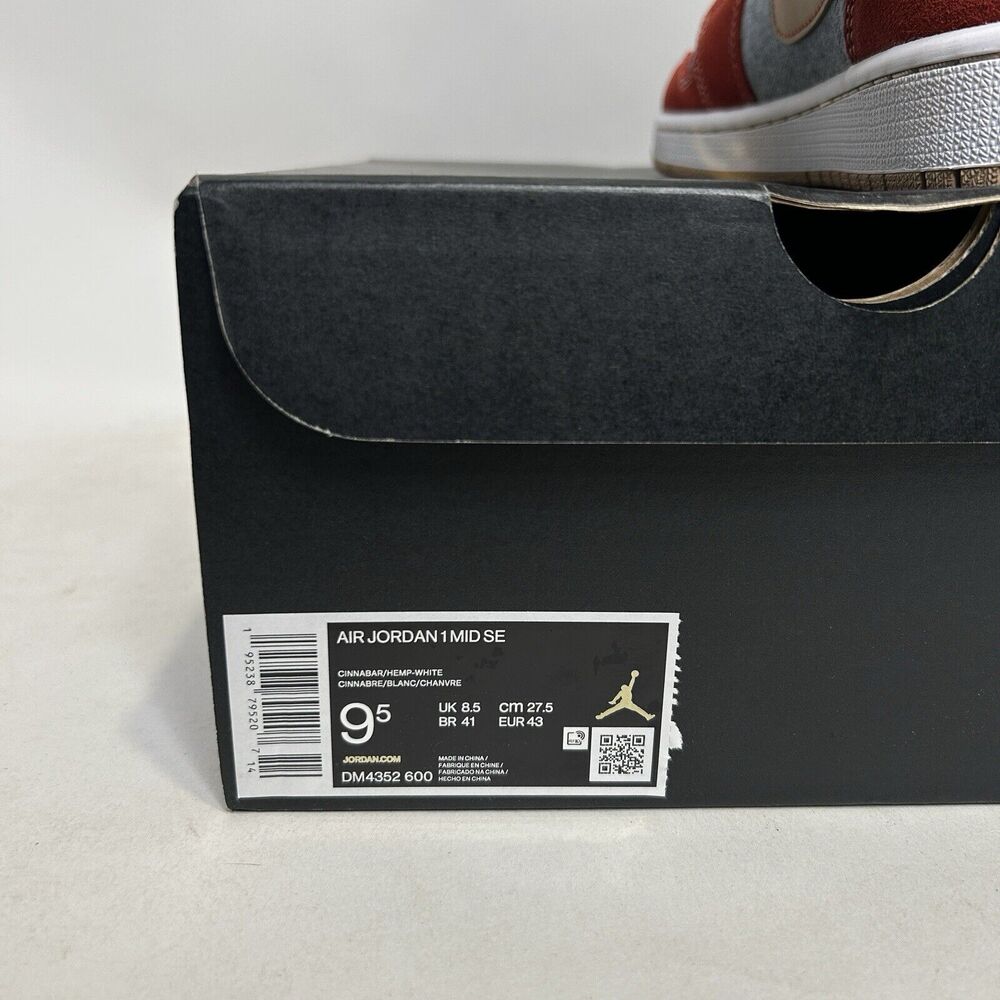 Nike Shoes Air Jordan 1 Mid SE “Denim” 2024 - Picture 4 of 5